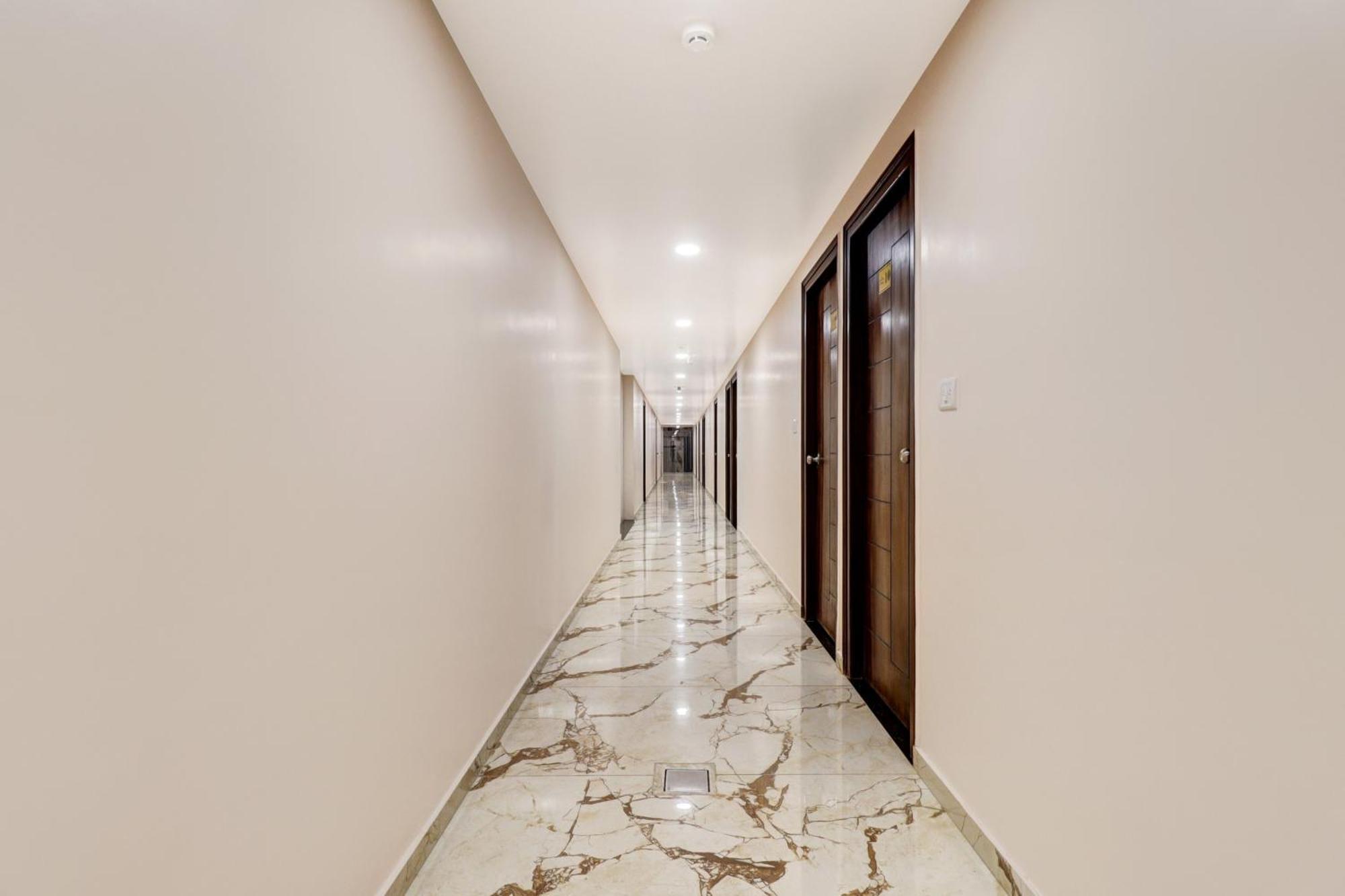 Super Townhouse Arekere Near Mithai Mahal バンガロール エクステリア 写真