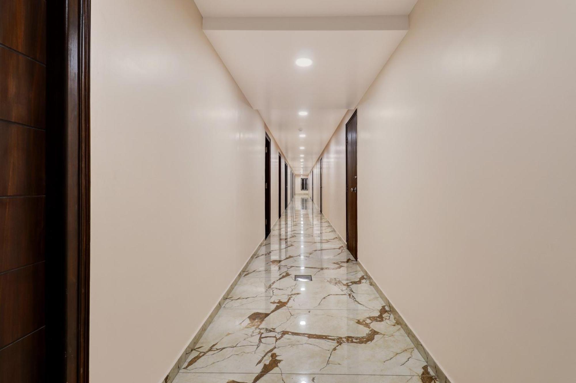 Super Townhouse Arekere Near Mithai Mahal バンガロール エクステリア 写真