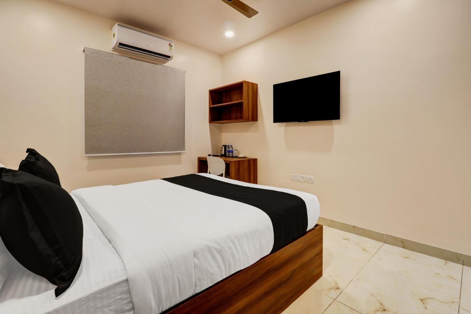 Super Townhouse Arekere Near Mithai Mahal バンガロール エクステリア 写真